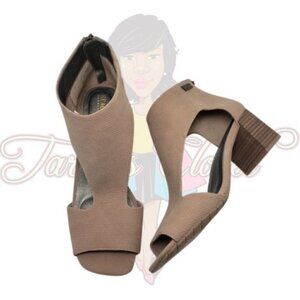 Kenneth Cole Ortholite Tan Peep Toe Zip Sandals